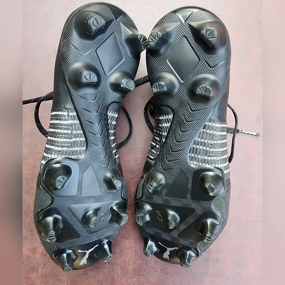 Black Puma future z ultra 1.1 Cleats